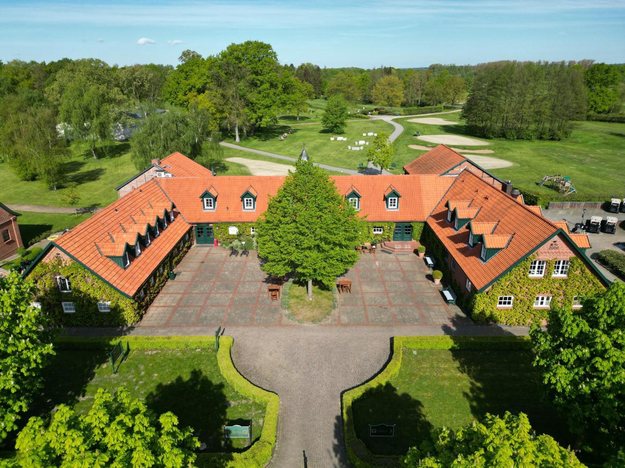 Schloss Ludersburg Golf & Spa Luedersburg Exterior foto